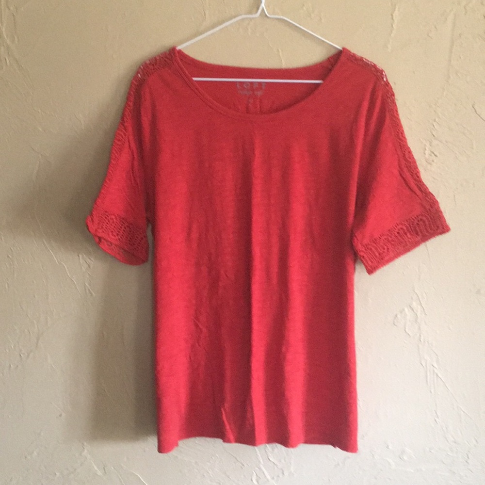 Loft Lace accent tee